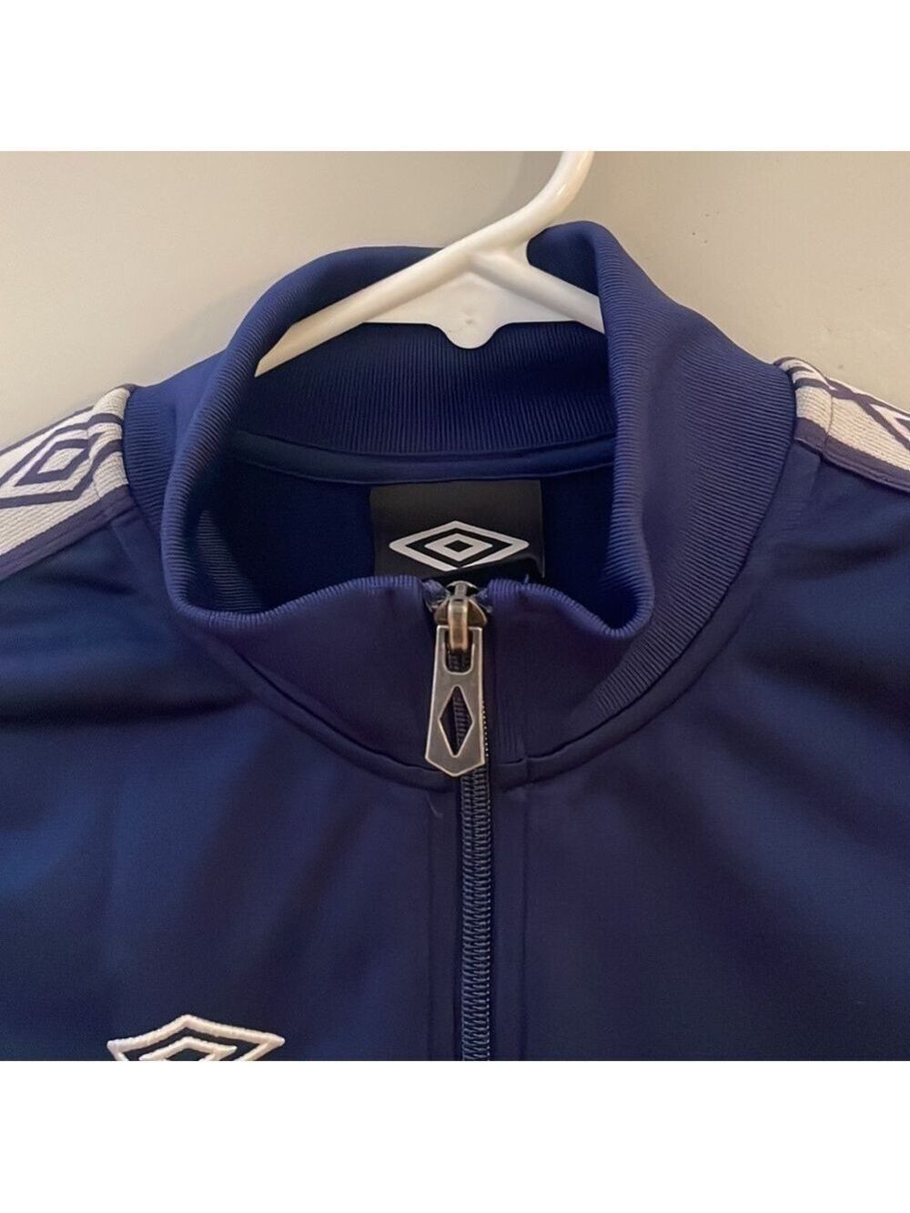 Umbro Full Zip Jacket - Picture 3 of 5